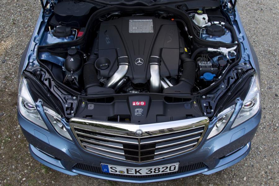  Mercedes-Benz E500 BlueEFFICIENCY 2011 года  (фото 7 из 17)